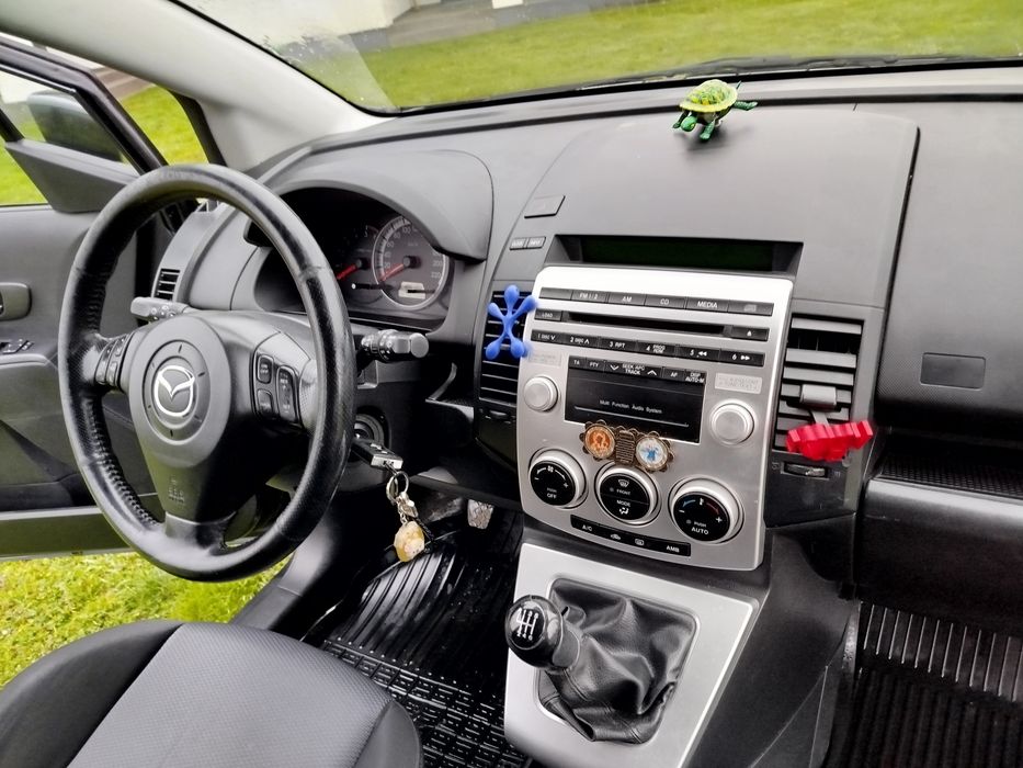 Mazda 5 2005рік 2.0d