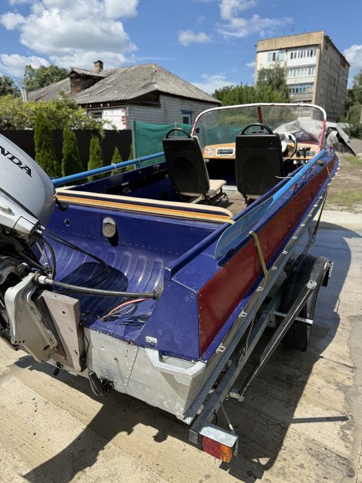 Казанка 5м3 Honda bf20 4 такта