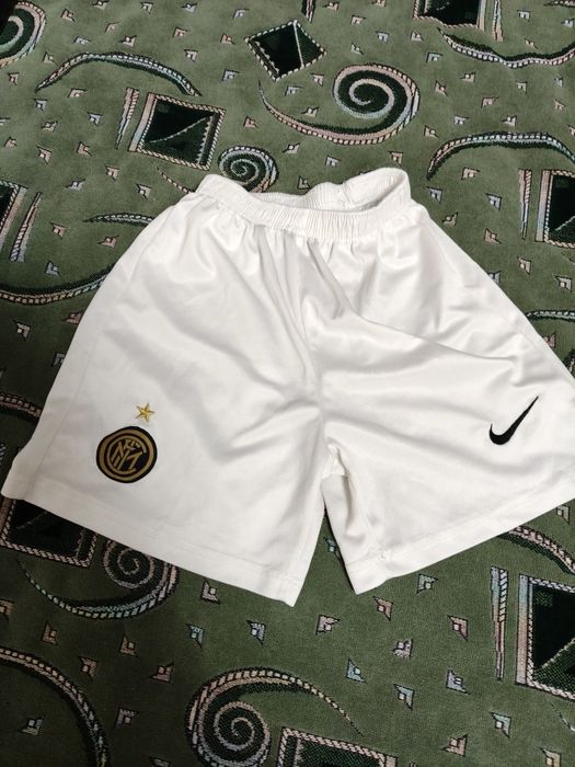 Віддам речі на футбол для хлопчики