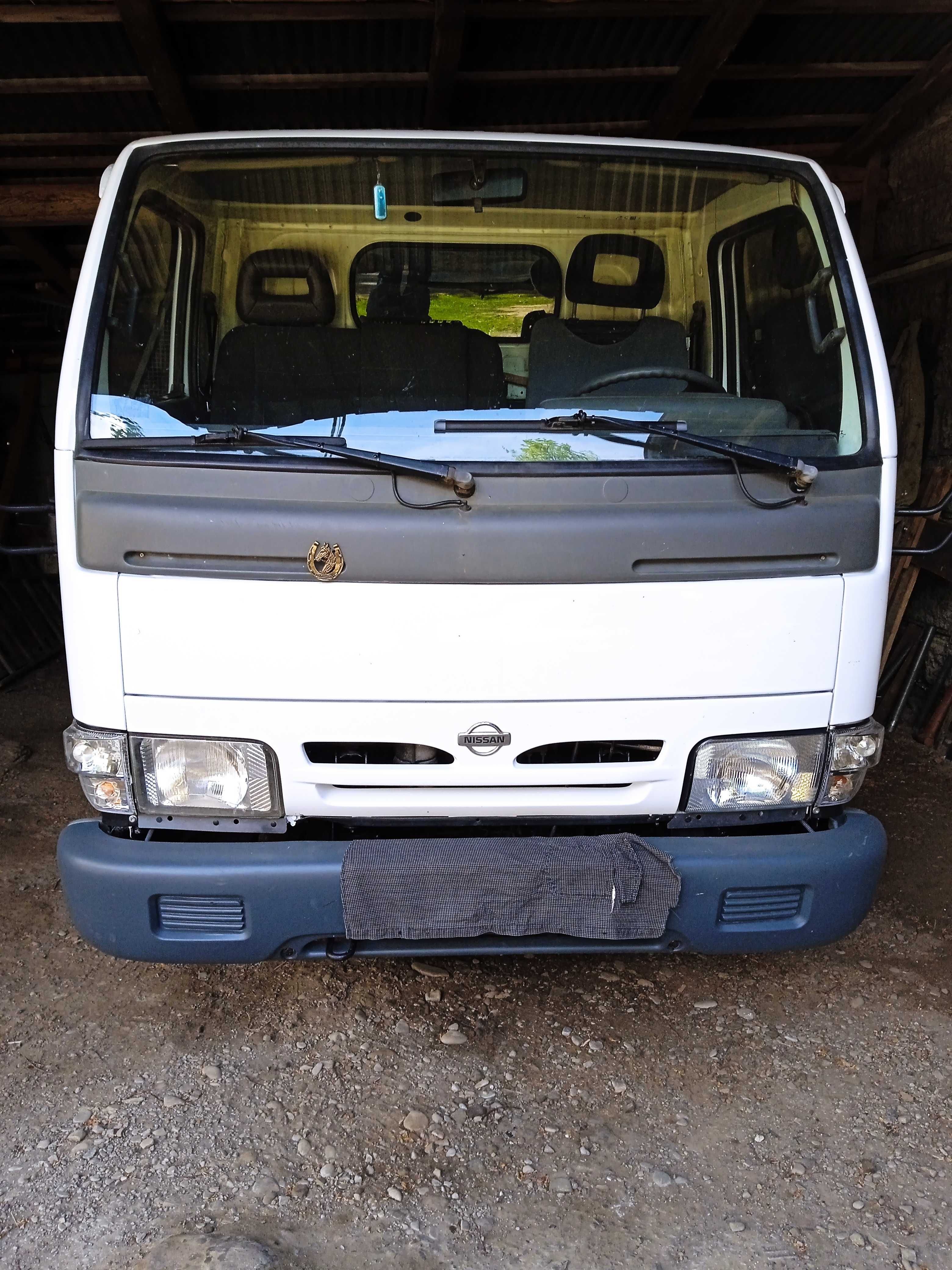 Nissan Cabstar 3.0 skrzyniowy