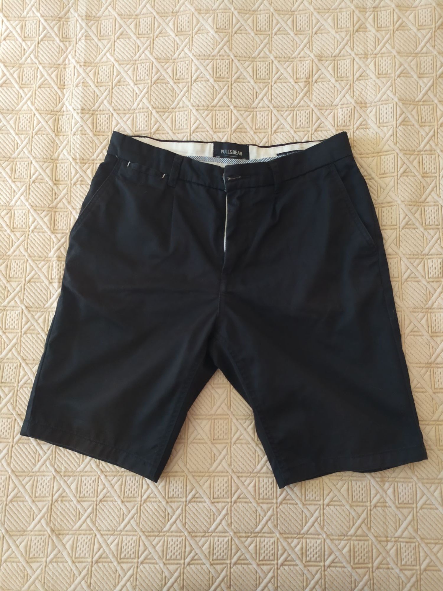 Calças sarja preta + Bermudas azul marinho Pull & Bear