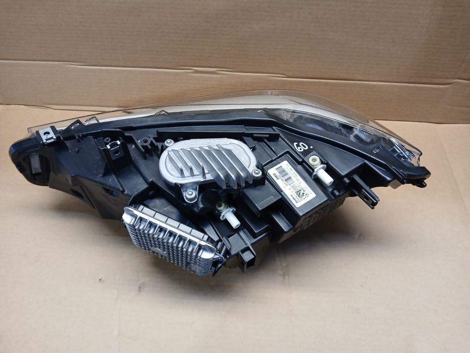 Lampa przód przednia reflektor BMW 4 F32 F33 F36  7498914-02 oryginał