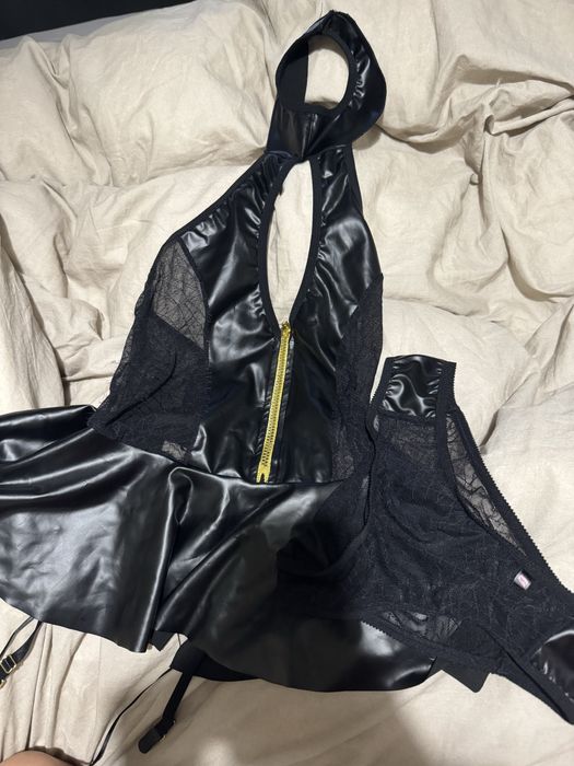 Kompekt sukienka lateks skora  bielizna