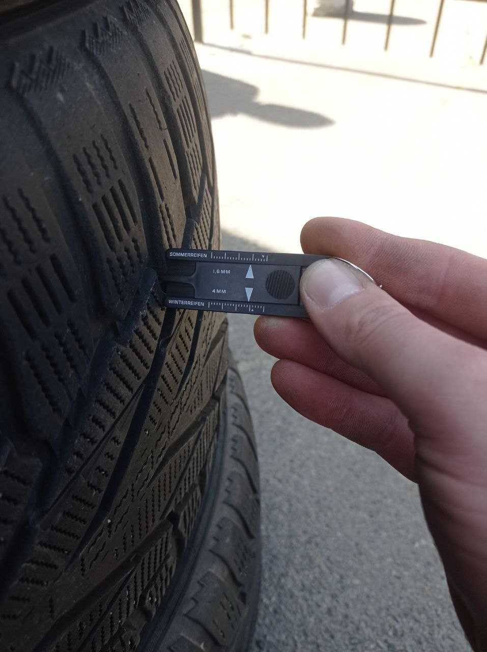 Шини NOKIAN 295/40 R21 зима