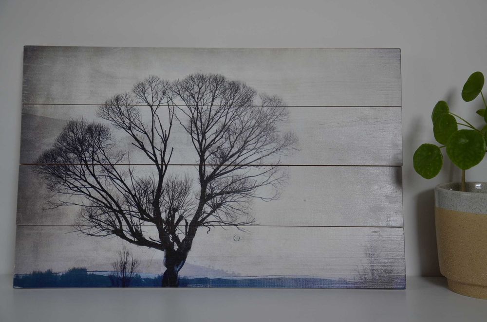 obraz dekoracja drzewo na sosnowych deskach 38x60 Really Nice Things