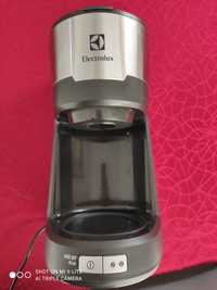 Máquina de café Electrolux EKF5300