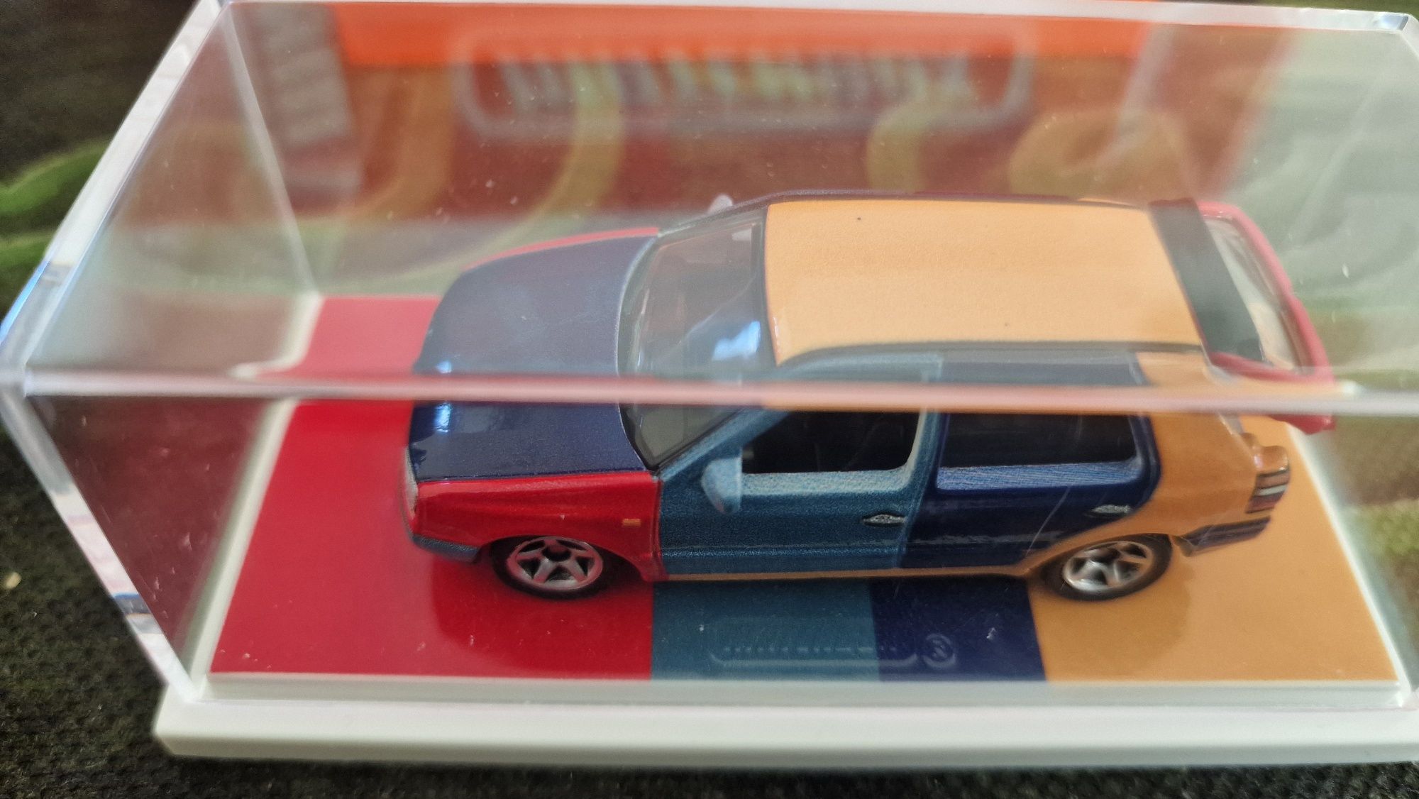 Matchbox lesney RLC VW Golf mk3 Harlequin Mattel