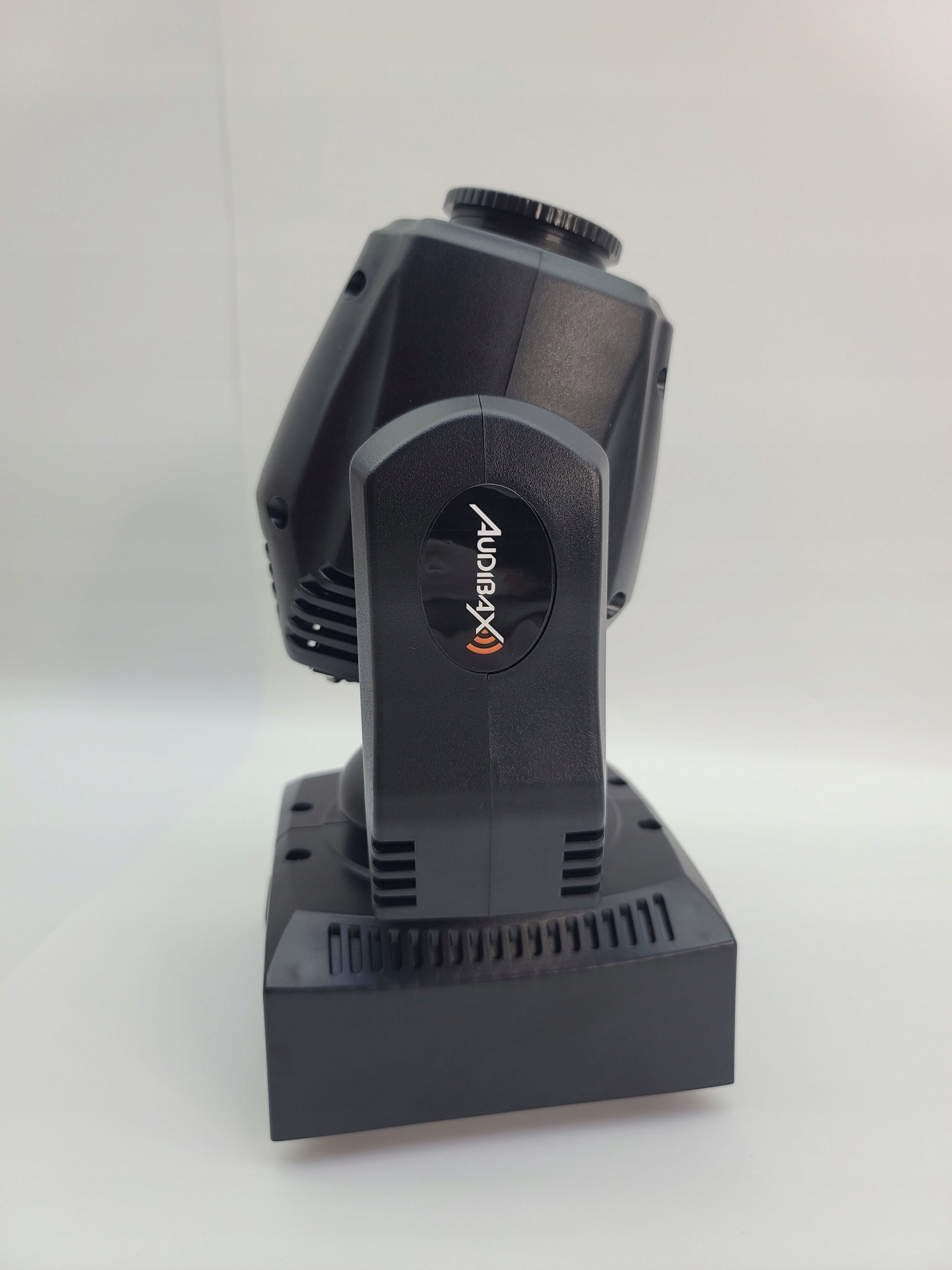 Lampa sceniczna Audibax Boston 60 - ruchoma głowica do dyskoteki LED