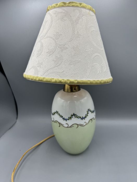 Porcelanowa lampka