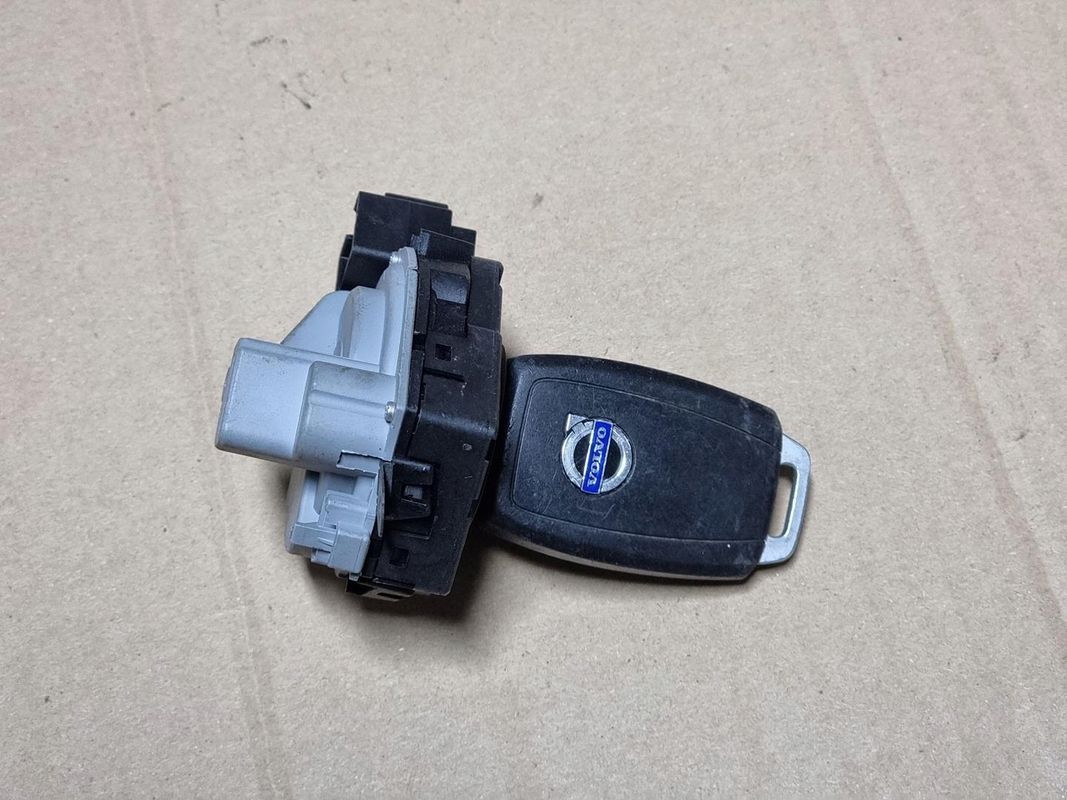 Stacyjka Z Kluczykiem Volvo V50 S40 C30 C70/04-12