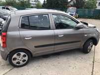 KIA Picanto uszkodzona