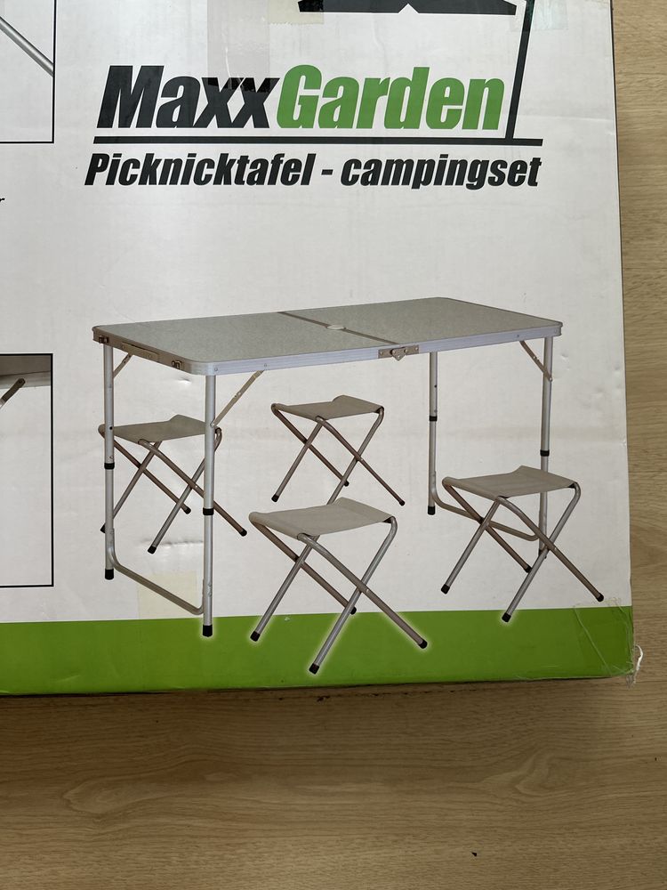 Mesa de campismo nova usada 15 dias