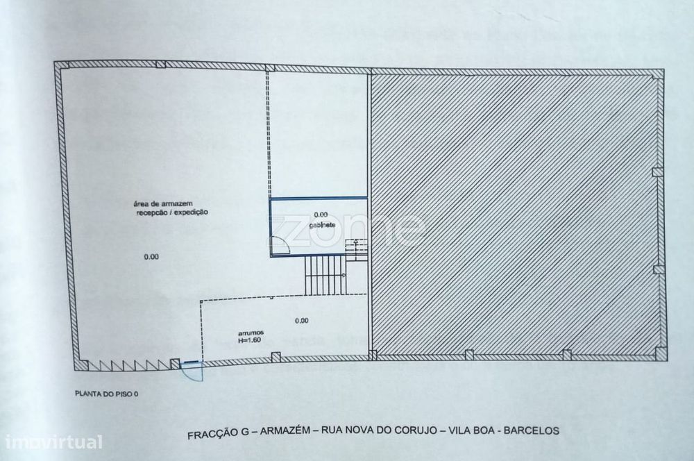 Armazém na Zona Industrial do Corujo