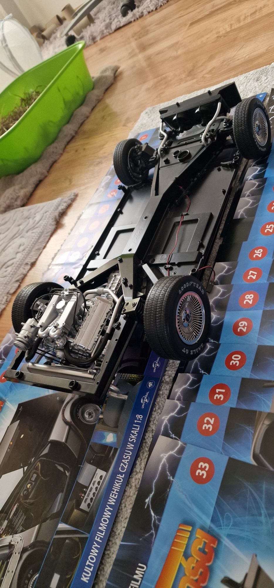 Delorean deagostini model skala 1:8  83numerów na bieżąco