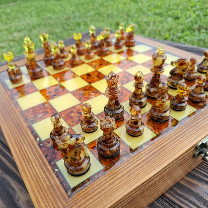 Шахмати з бурштину/янтар шахи