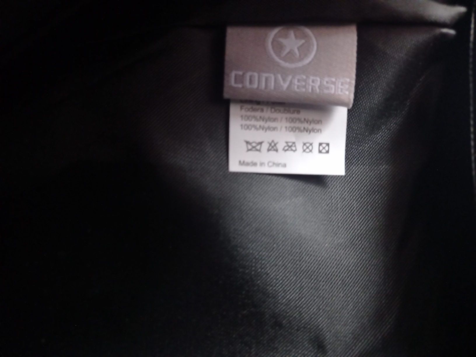 Converse listonoszka, nigdy nieużyta