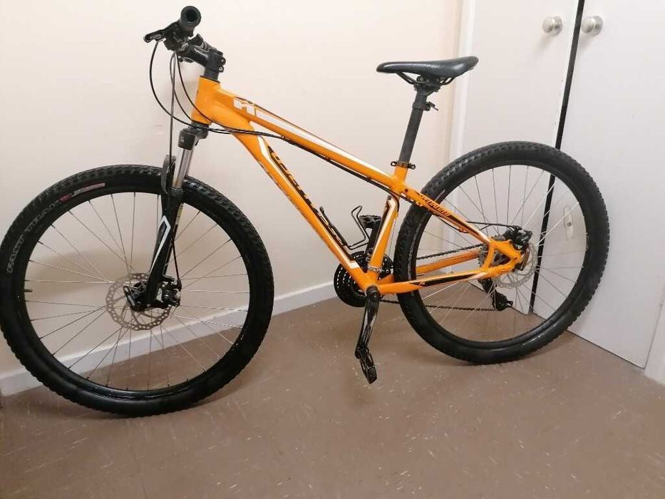 Specialized Hardrock 27.5