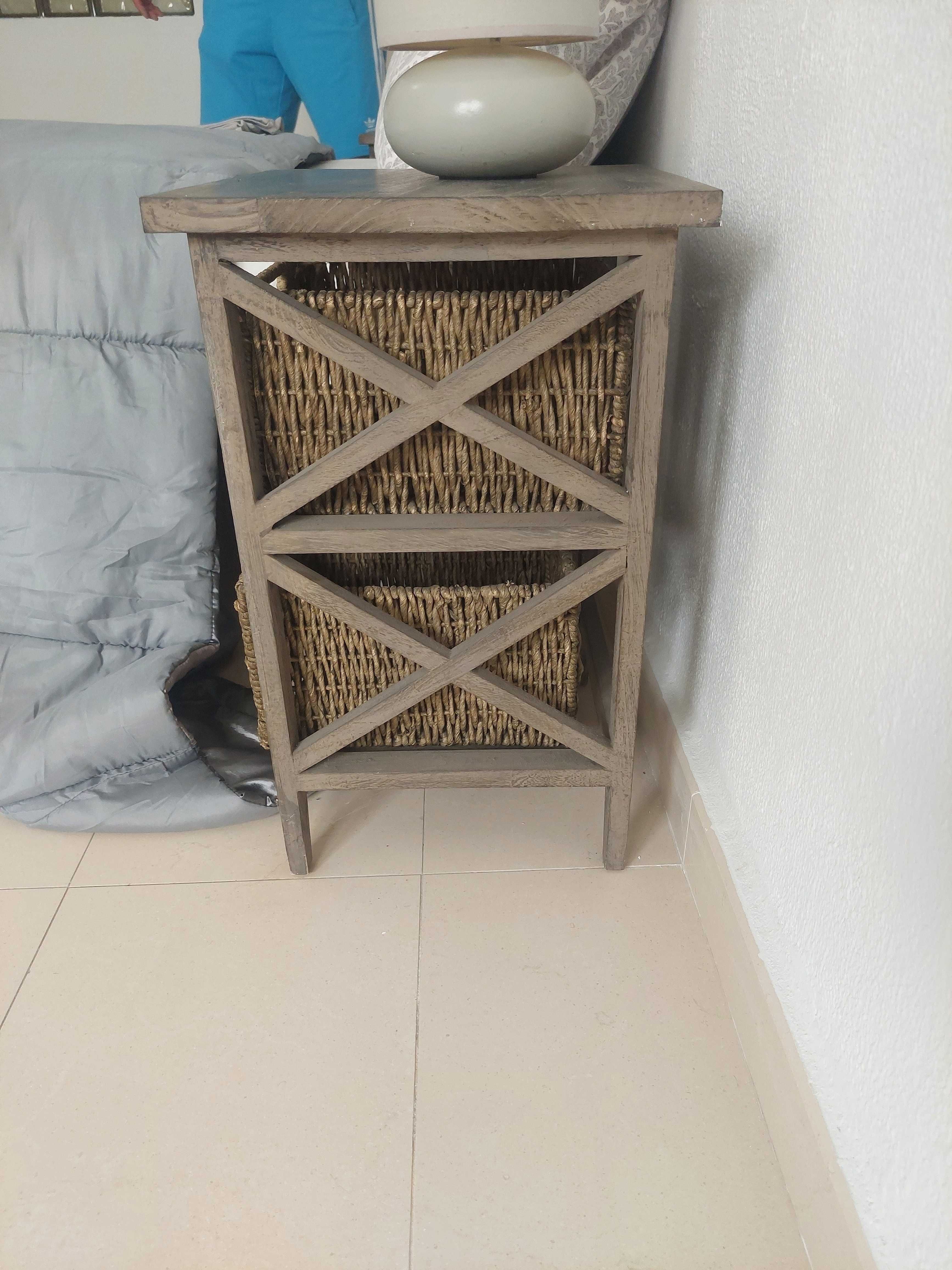 Mesinhas cabeceira