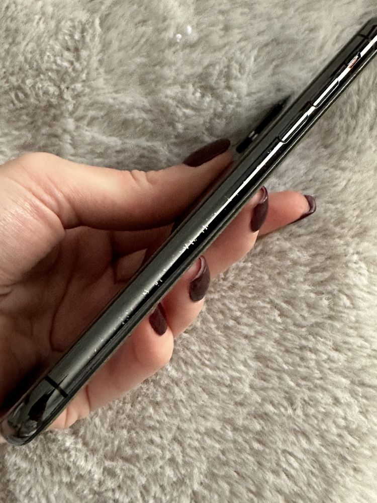 Iphone X (10) 64 Гб