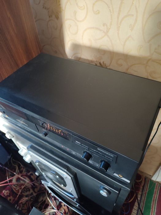 Кассетная дека Sherwood DS-3010С.