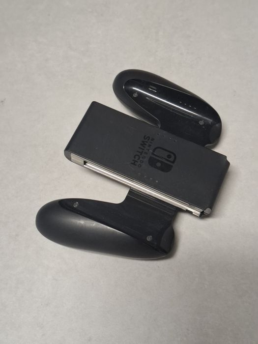 Oryginalny Grip do Kontrolerów Nintendo Switch