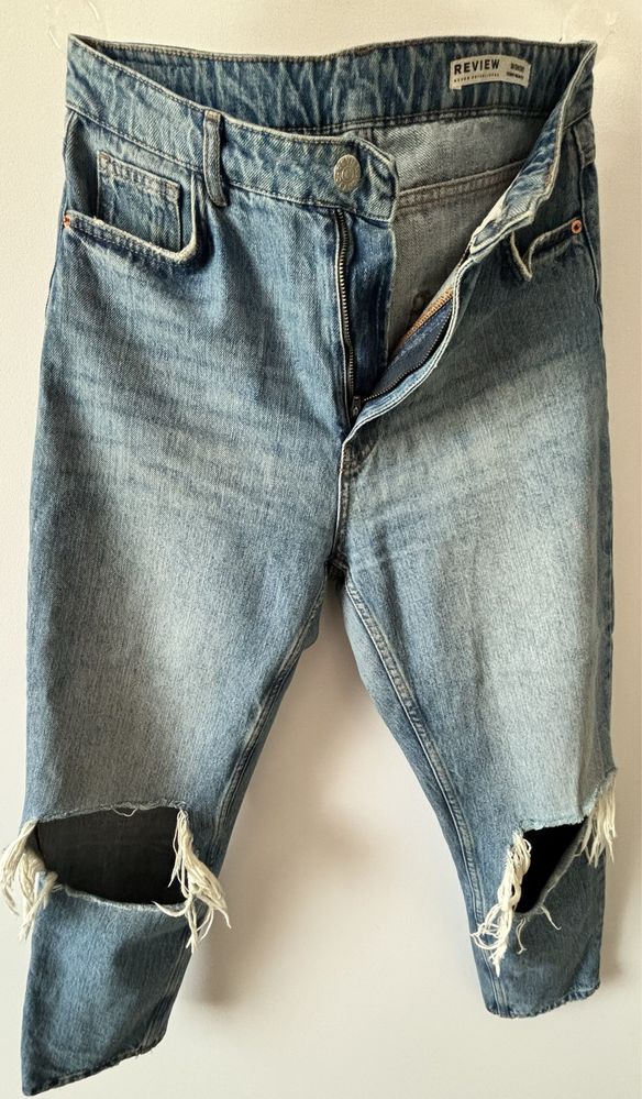 Review, damskie jeansy, skinny mom fit, rozdarcia na kolanach, rozm 30