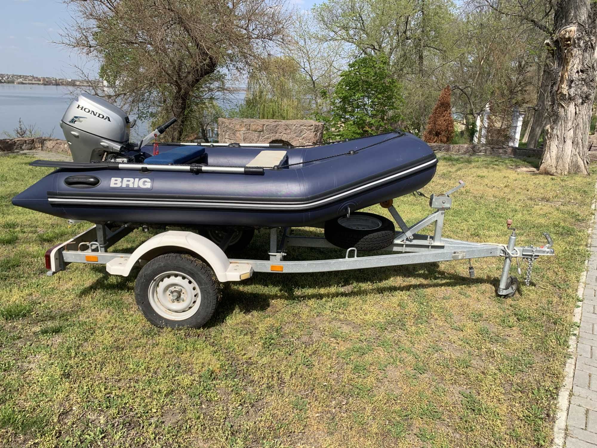 Човен Brig B-310 + двигун Honda 15к.с + лафет UMS