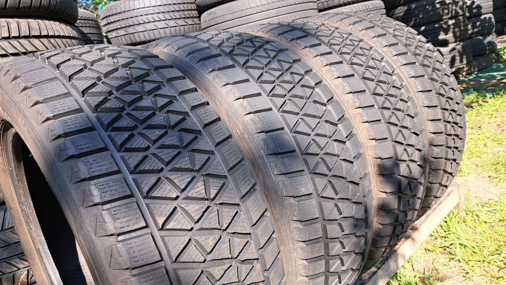 8мм!Зимний Японский комплект шин BRIDGESTONE BLIZZAK 225 55 R18