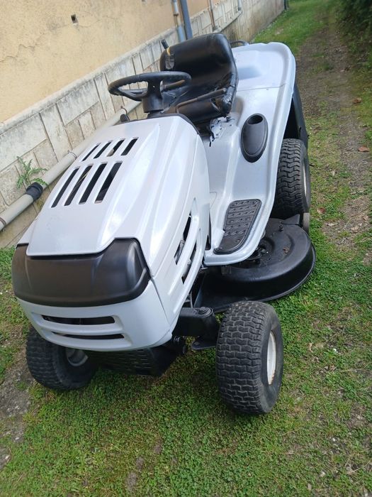 Lote de  corta relvas