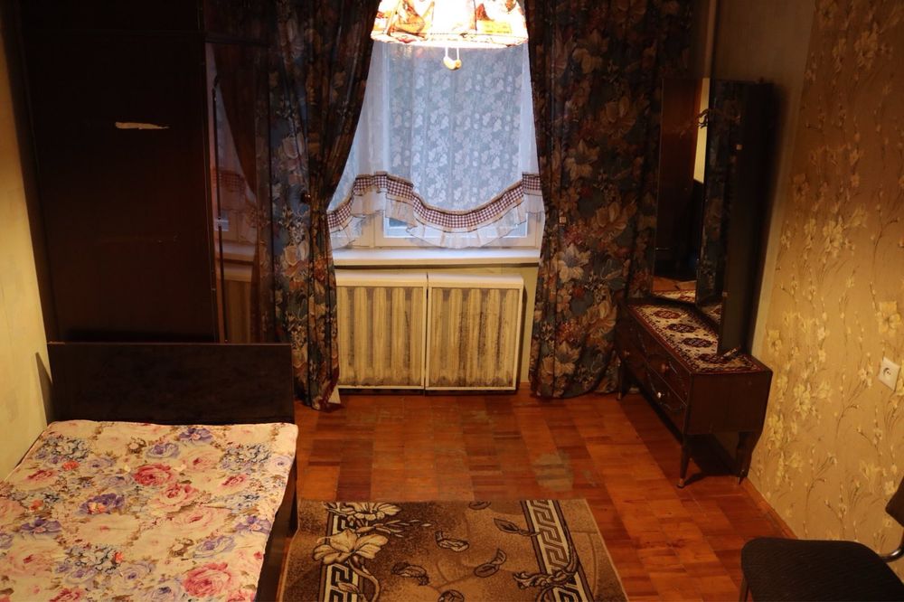 Здам кімнату в 3-ох кімнатній квартирі