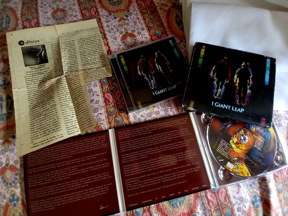 Dois cds por cinco euros