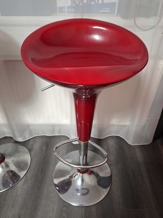 Барні крісла червоні