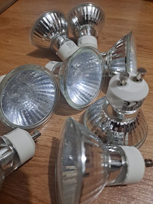 Żarówka halogenowa GU10+C 230v 50W