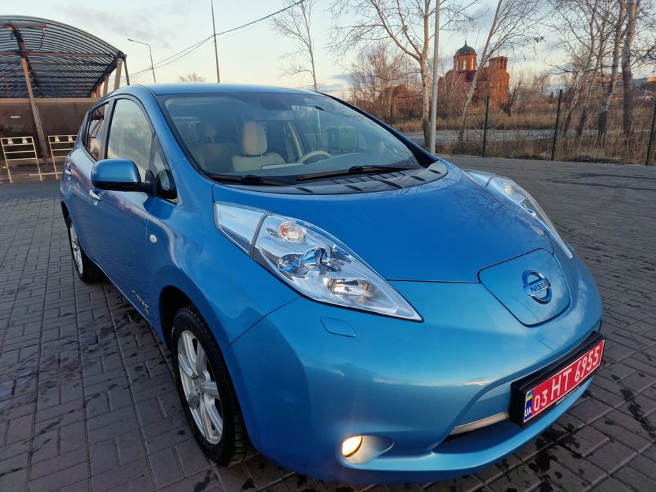 Nissan Leaf 2012рік 112т.км Батарея 10/12