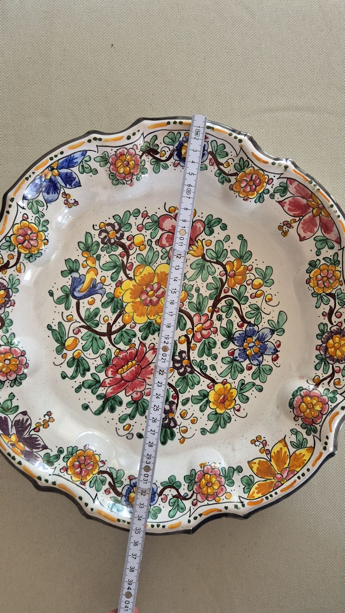 Duży talerz ceramiczny Oderisi de Gubbio 35,5cm