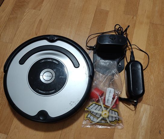 Aspirador iRobot Roomba 555