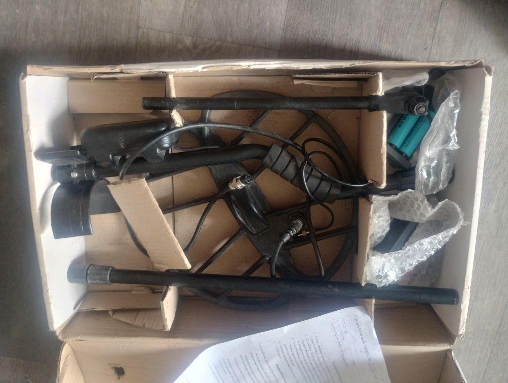Металлоискатель Квазар Quasar ARM.