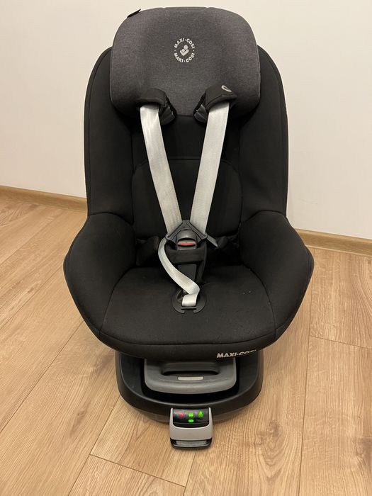fotelik dzieciecy Maxi Cosi Pearl 9-18 kg authentic black