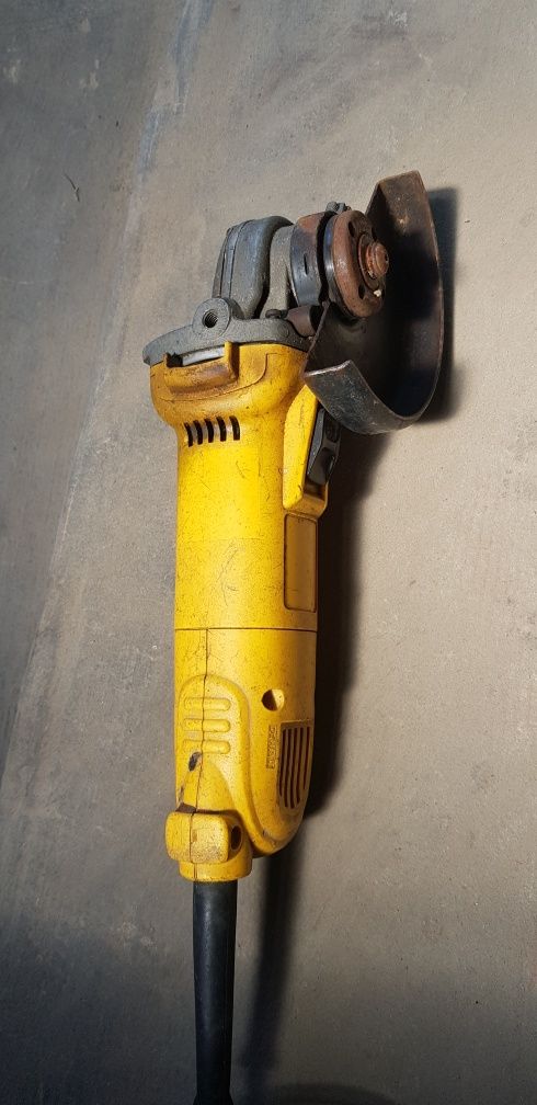Dewalt D28139 szlifierka uszkodzona