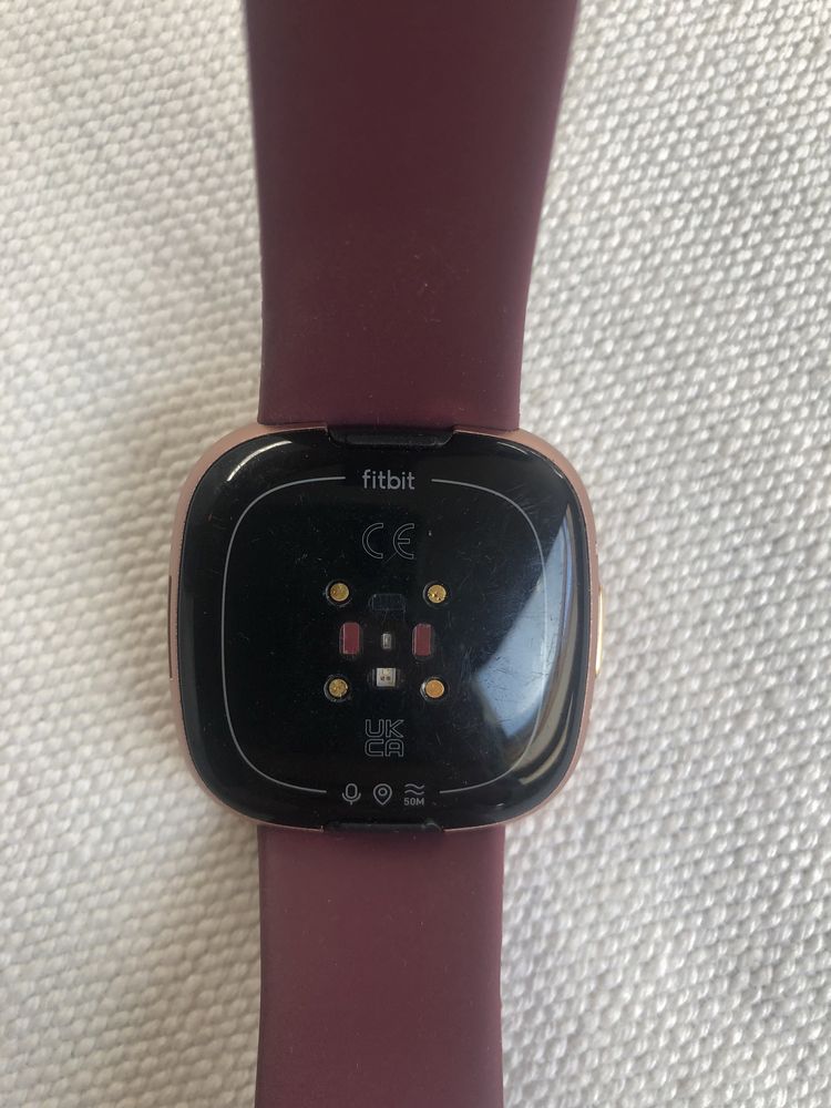 Fitbit Versa 4 smartwach