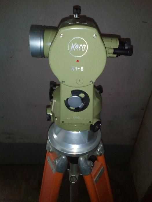 Теодолит.Нивелир.Kern K1-S Swiss theodolite
