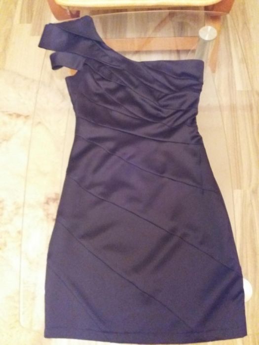 Sukienka Lipsy London 36