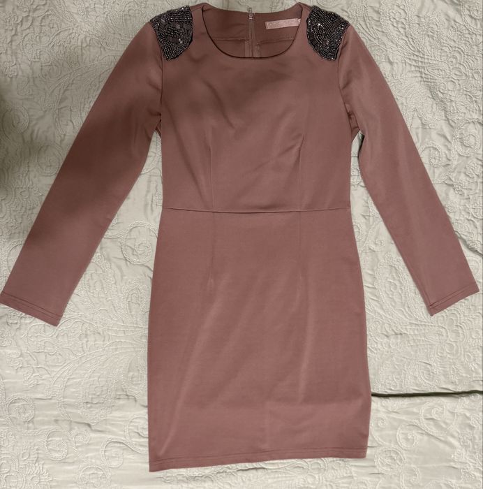 Плаття з погонами