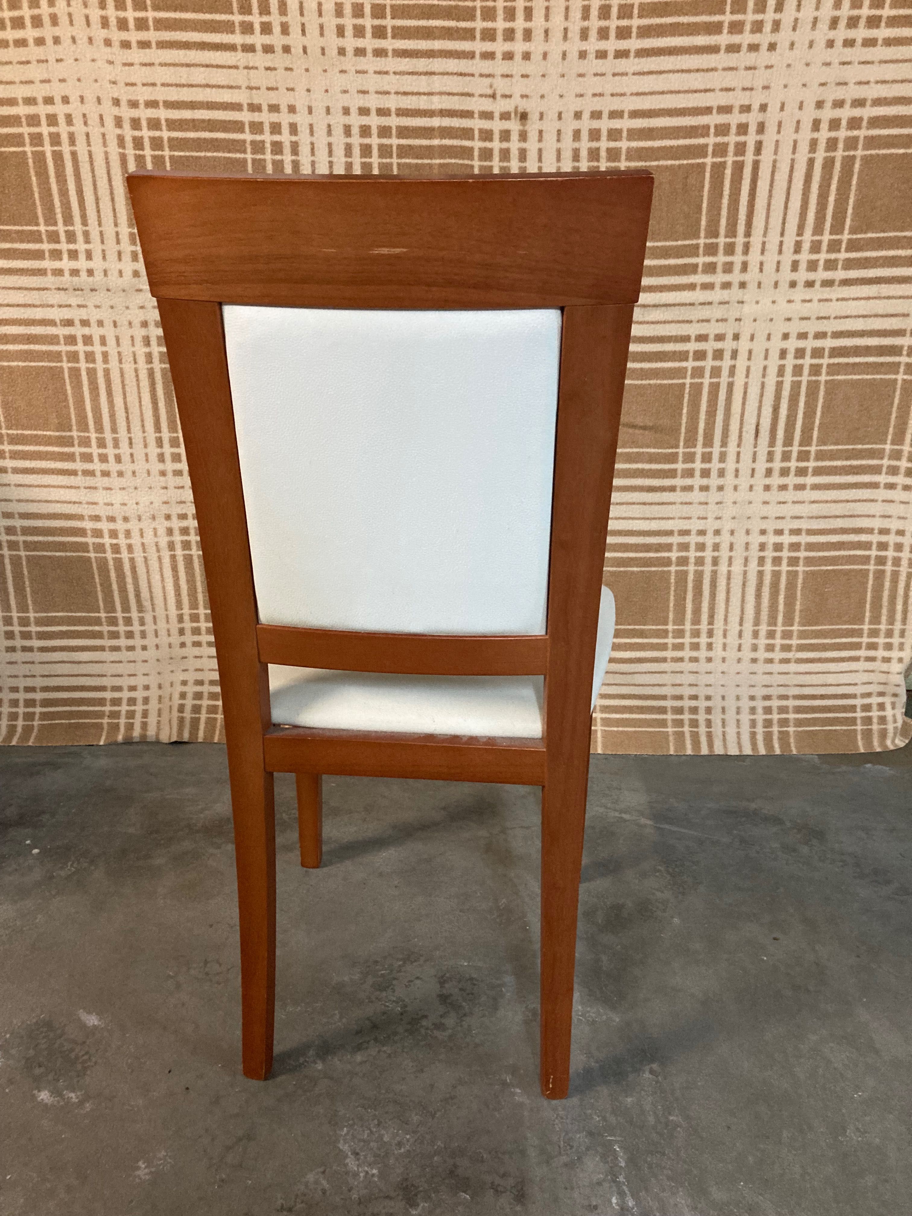 Mesa de Sala e 4 Cadeiras