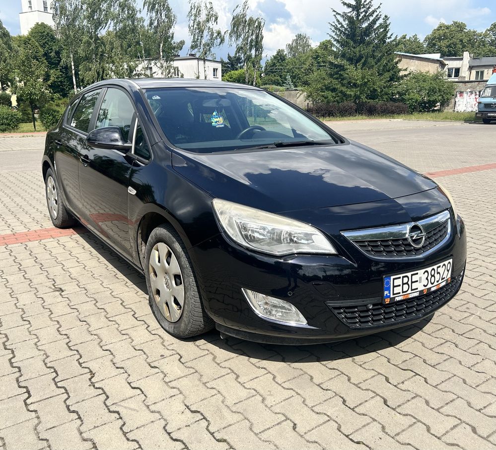 Opel Astra J 1.6 115km LPG