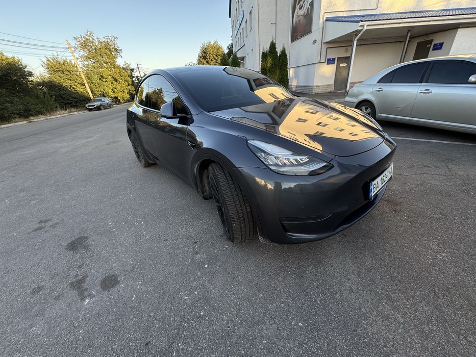 Tesla model Y 2020