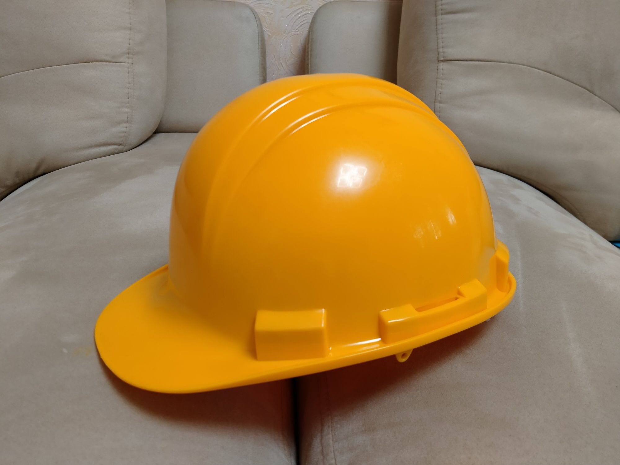 Каска шлем 53-63см.Kaspe-rock строительная защитная