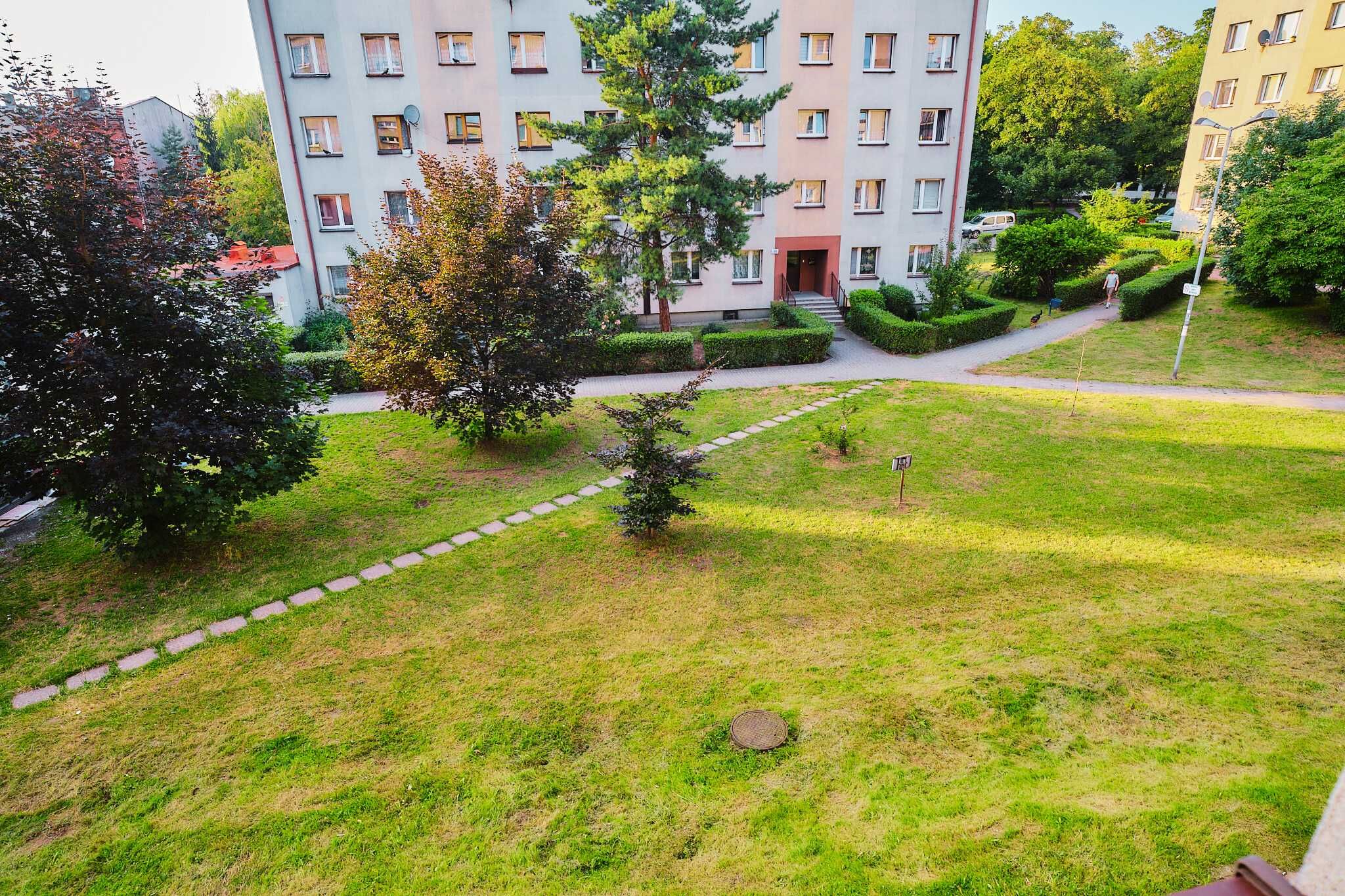 Umeblowane, po remoncie, 1 piętro,  centrum, cicha okolica CO miejskie