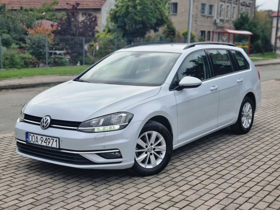 Volkswagen Golf DSG 1.6 TDi 115PS LED Pakiet Sport Bezwypadkowy 2017r Zarejestrowany