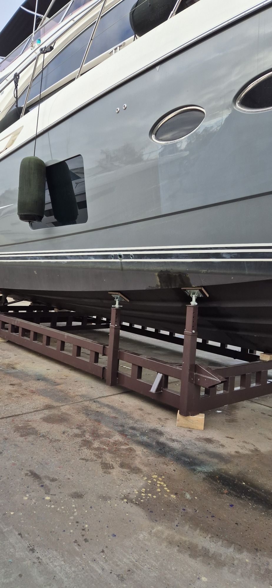 Podstawa mobilna łoże stojak pod Princess 50-55 Galeon 50-55 itp.